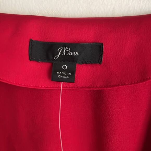 J.Crew Deep V-neck button-front top in satin-backed crepe - Picture 5 of 16